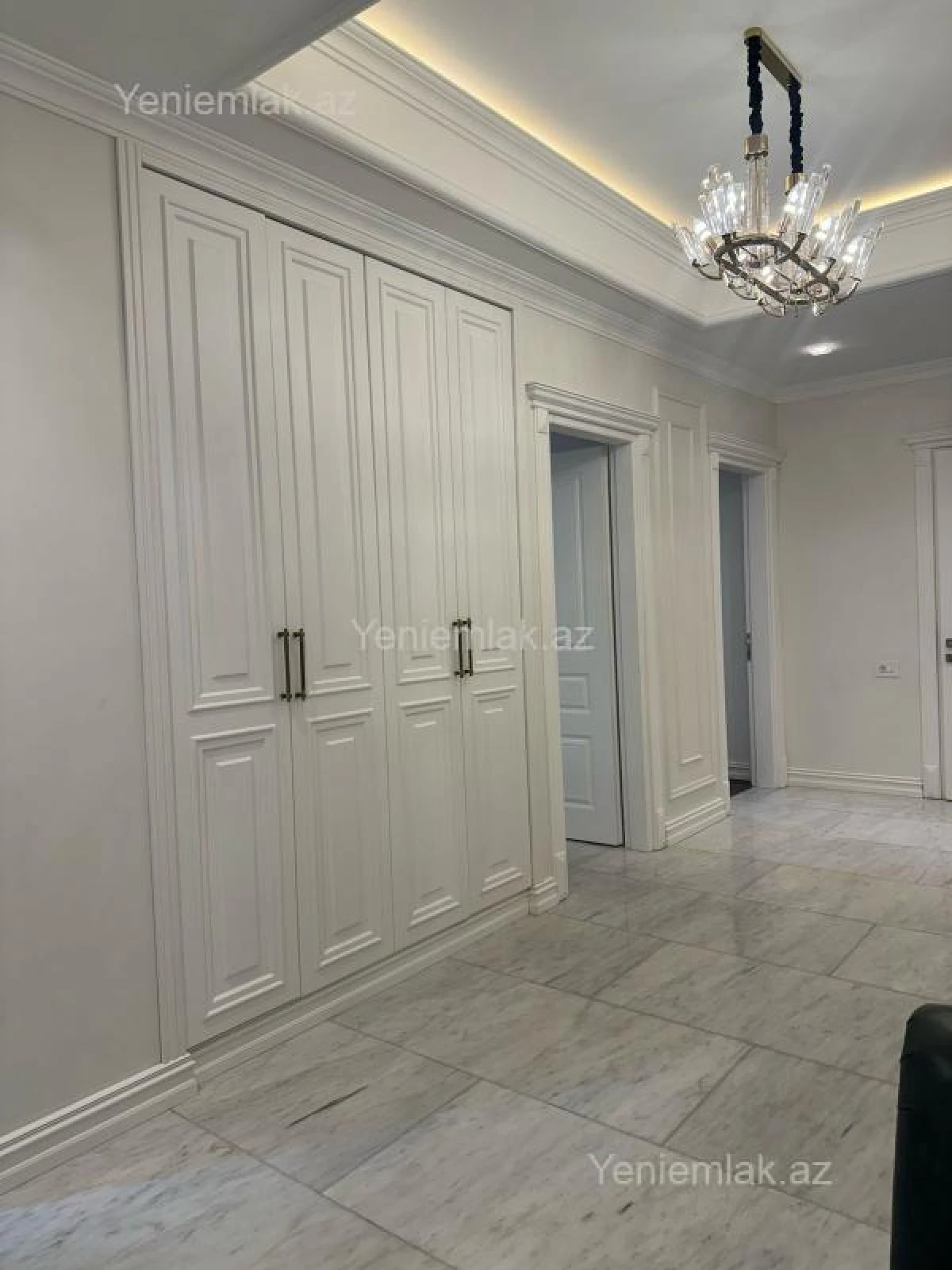 Satılır 3 otaqlı yeni tikili 141 m²