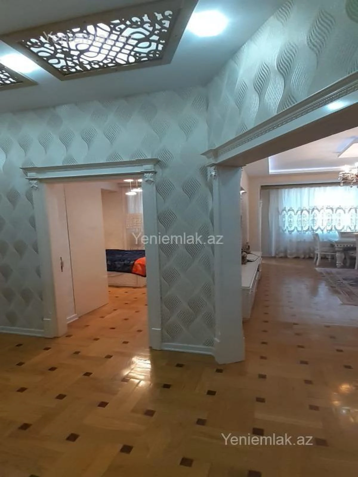 Satılır 3 otaqlı yeni tikili 100 m²