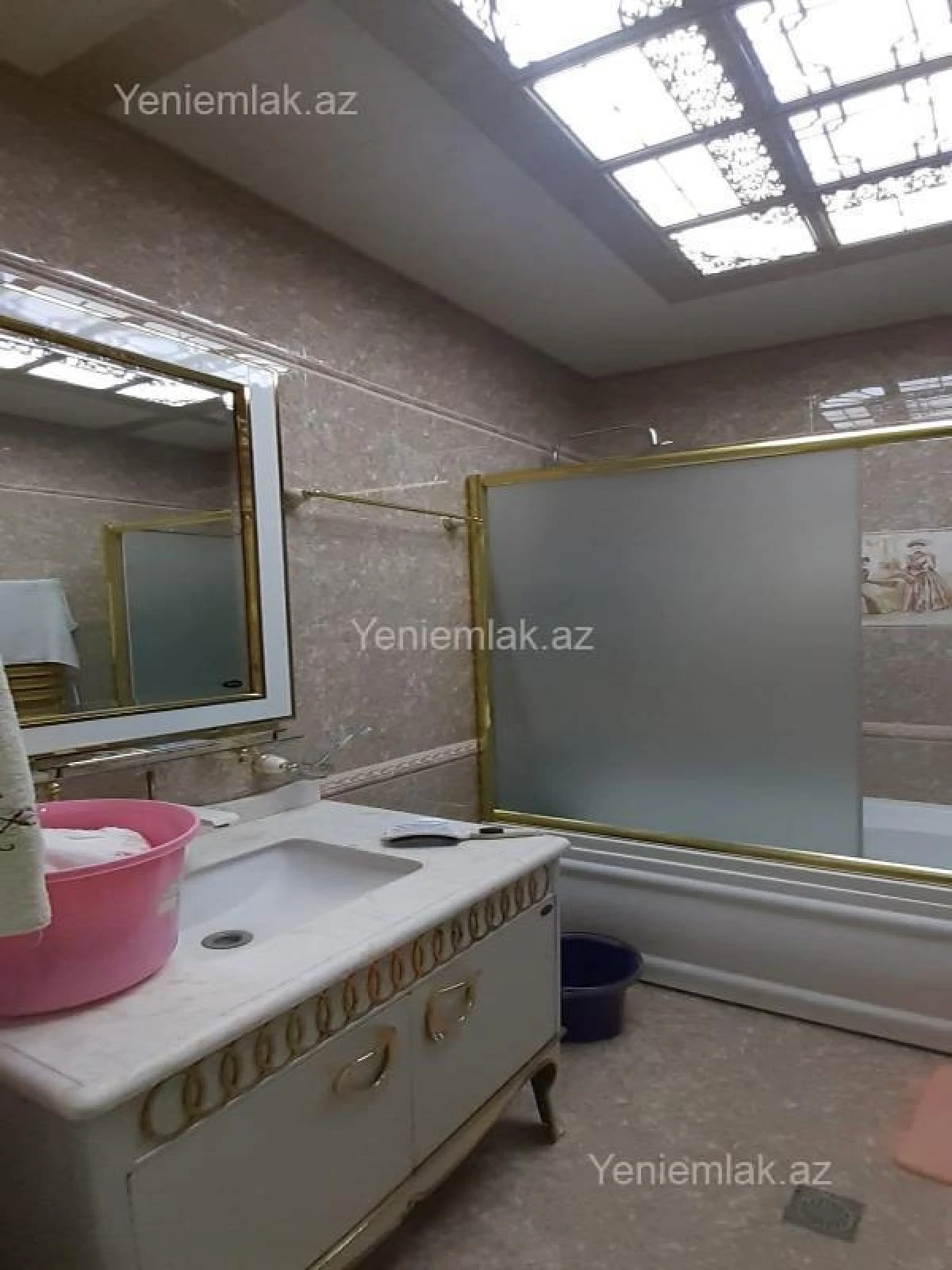 Satılır 3 otaqlı yeni tikili 100 m²