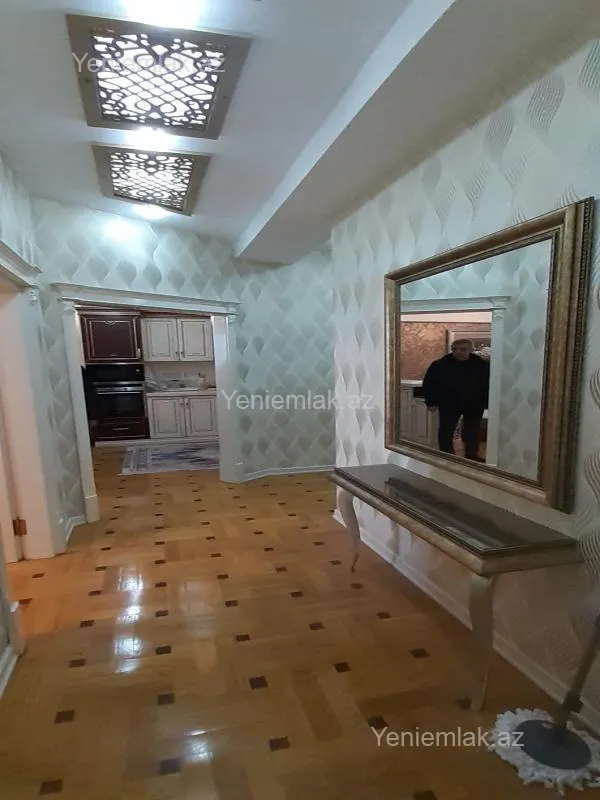 Satılır 3 otaqlı yeni tikili 100 m²