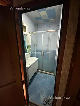 Satılır 3 otaqlı köhnə tikili 70 m²