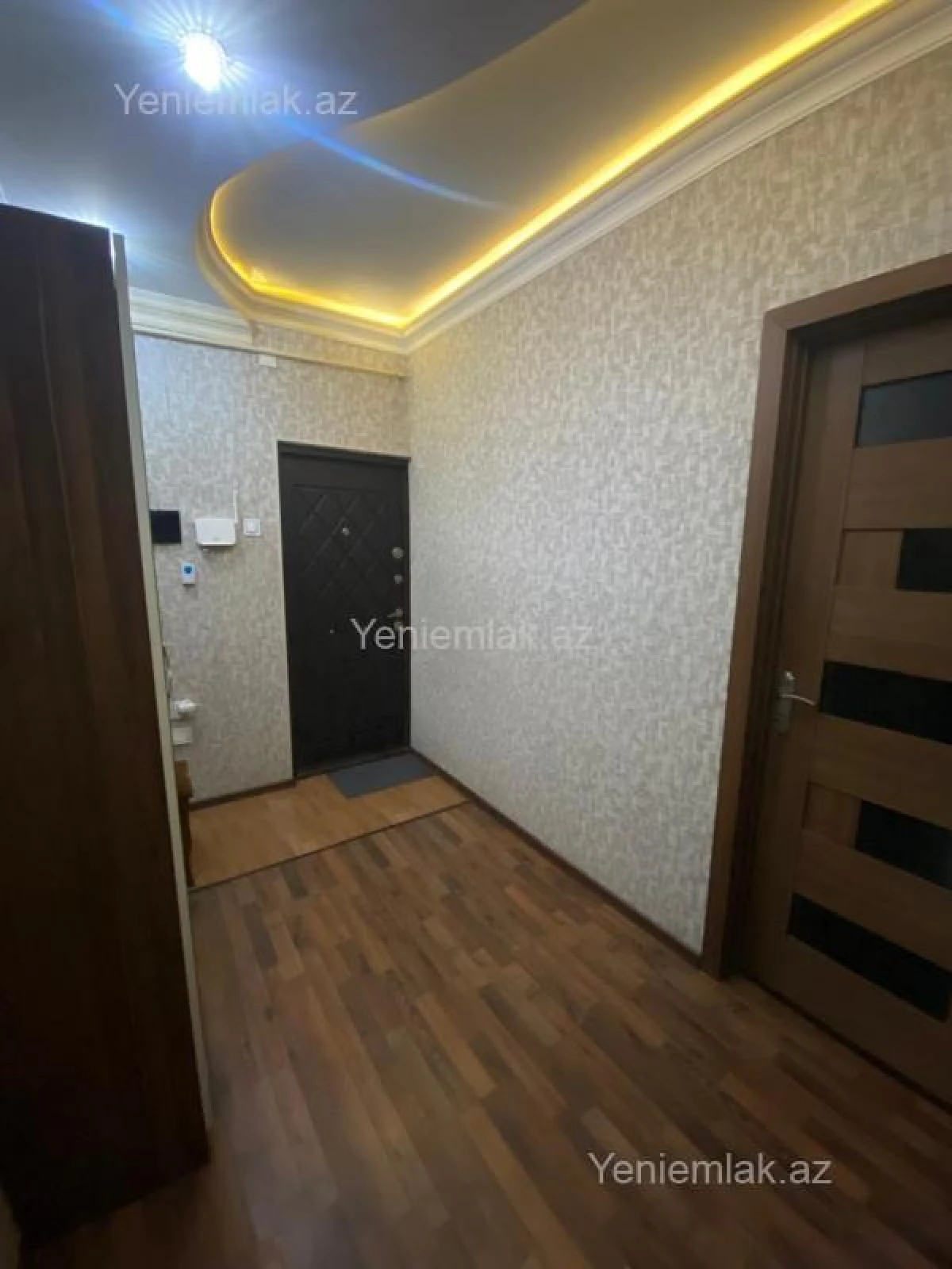Satılır 3 otaqlı köhnə tikili 70 m²