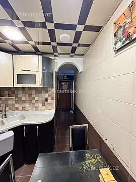 Satılır 2 otaqlı köhnə tikili 55 m²