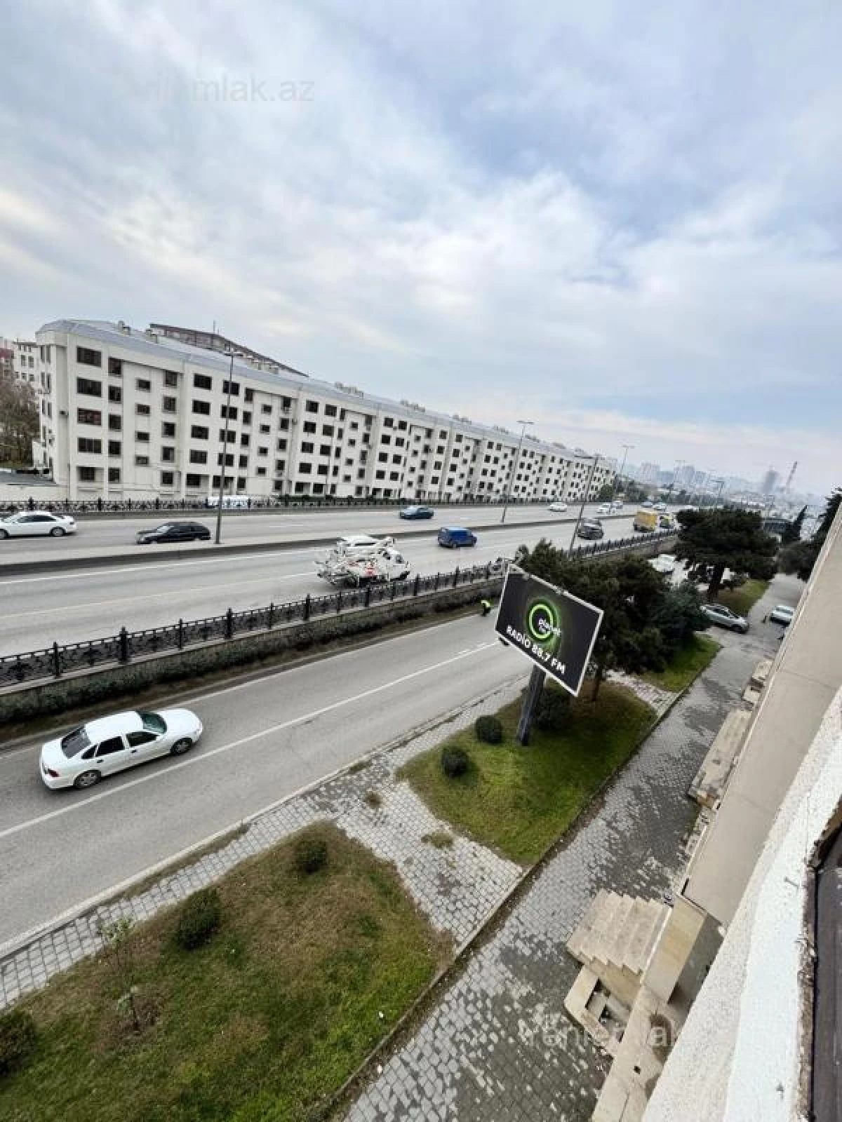 Satılır 2 otaqlı köhnə tikili 55 m²