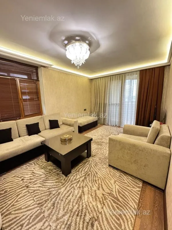 Satılır 2 otaqlı köhnə tikili 55 m²