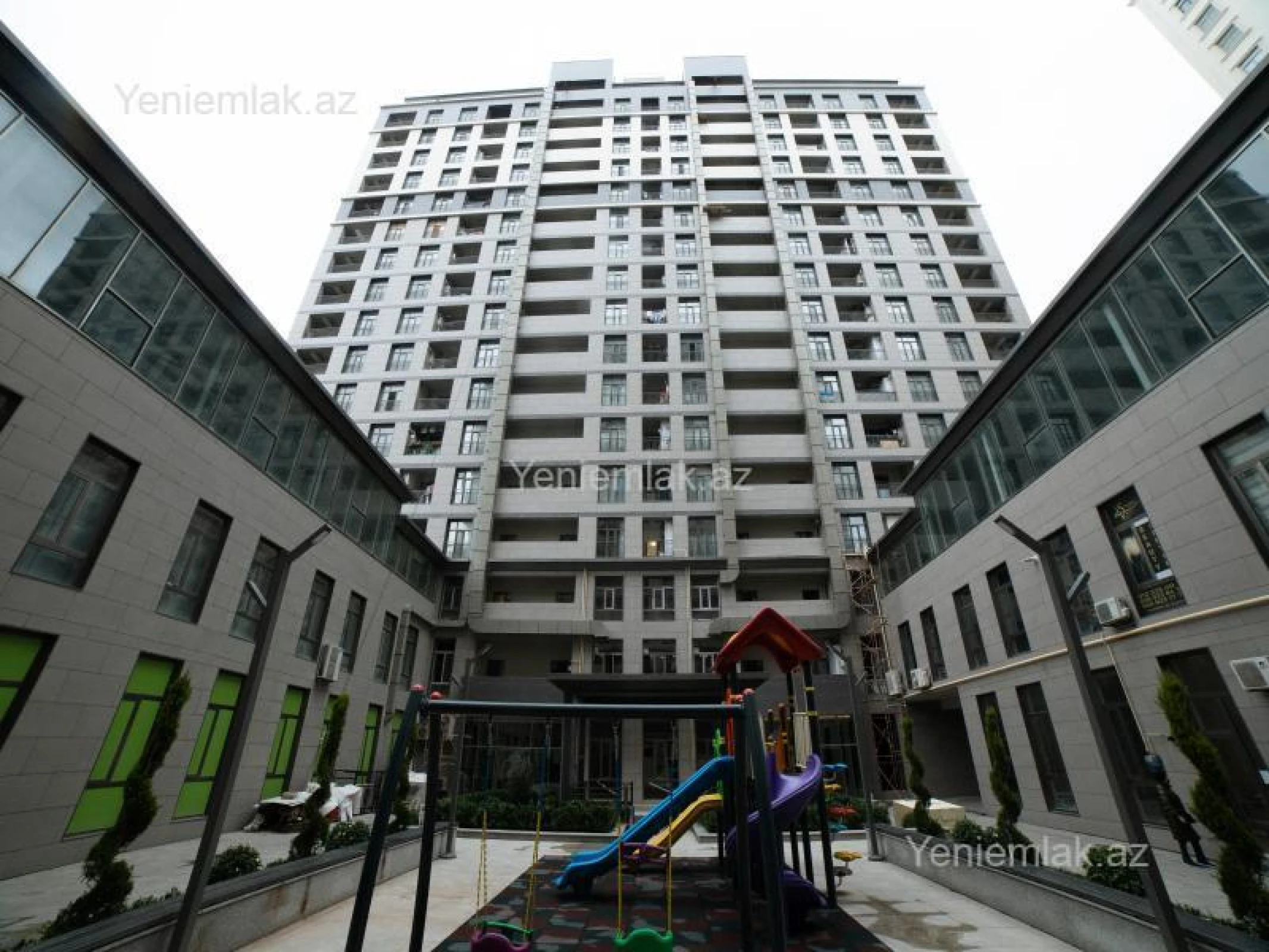 Satılır 2 otaqlı yeni tikili 105 m²