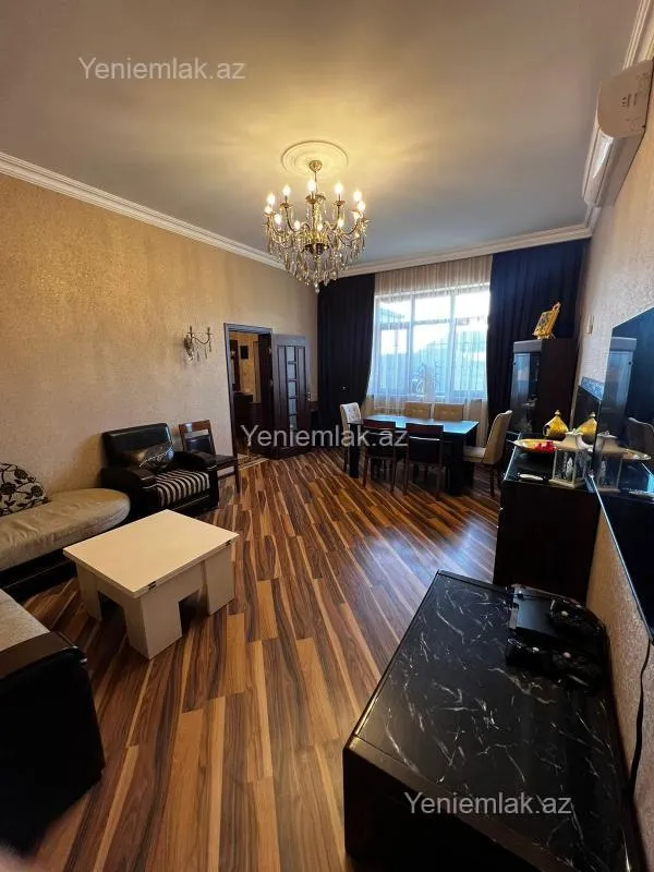 Satılır 4 otaqlı həyət evi 112 m²