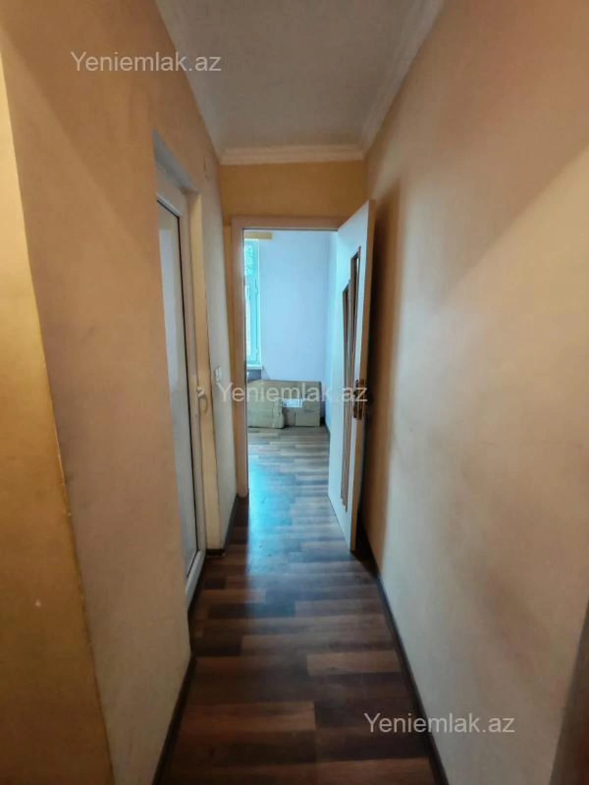 Satılır 2 otaqlı köhnə tikili 50 m²