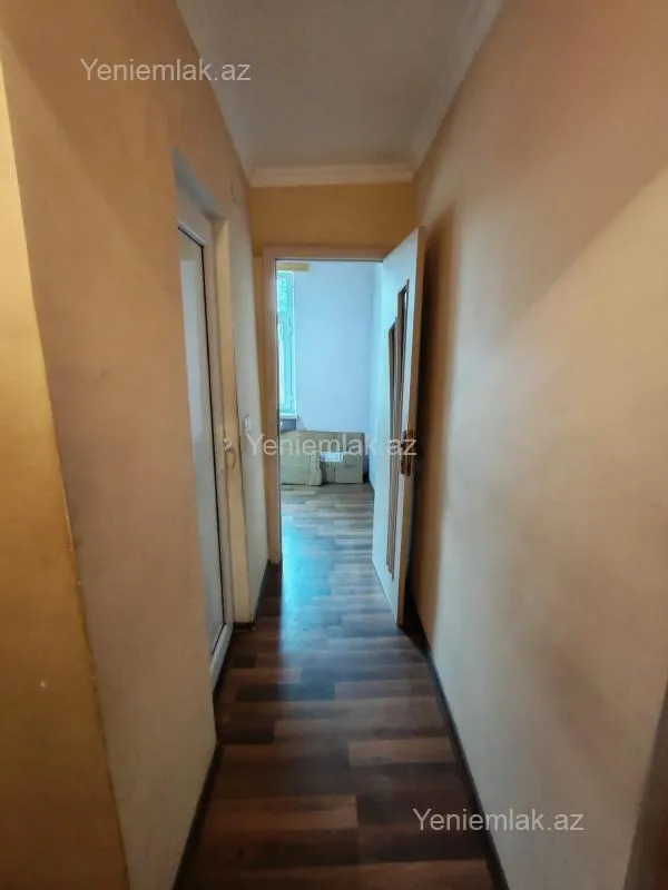 Satılır 2 otaqlı köhnə tikili 50 m²