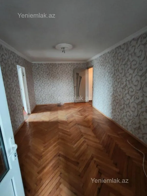 Satılır 2 otaqlı köhnə tikili 50 m²