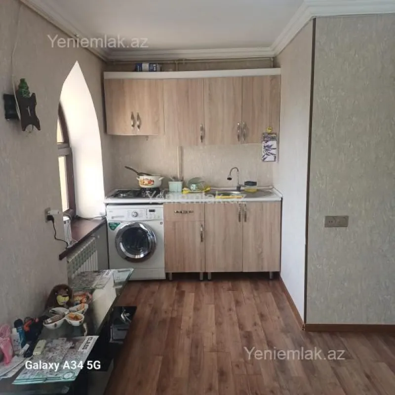 Satılır 2 otaqlı köhnə tikili 35 m²