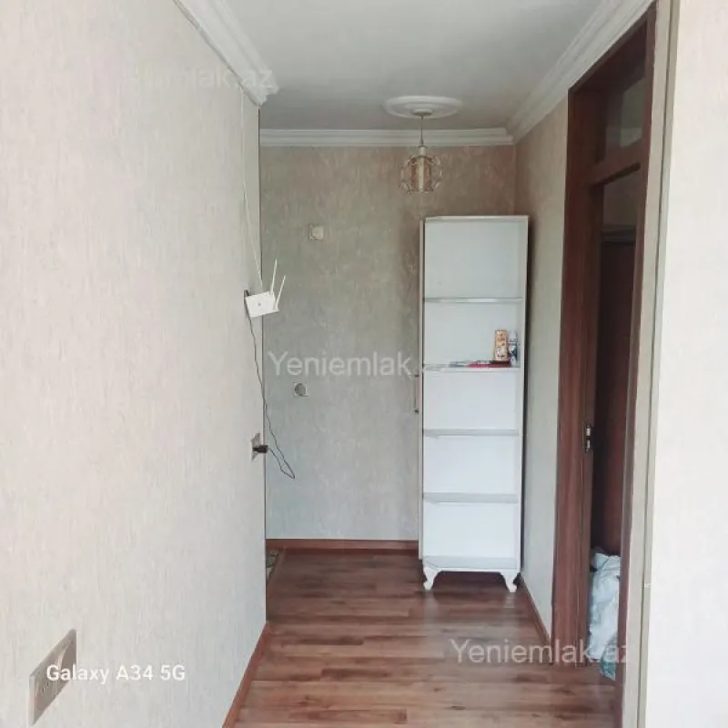 Satılır 2 otaqlı köhnə tikili 35 m²