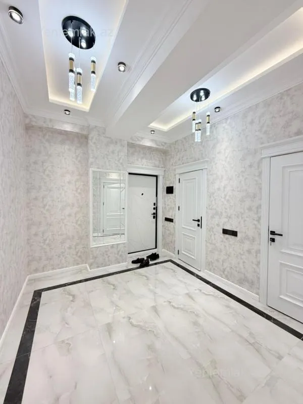 Satılır 3 otaqlı yeni tikili 120 m²