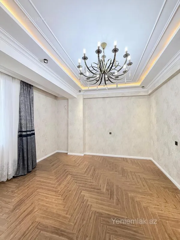 Satılır 3 otaqlı yeni tikili 120 m²