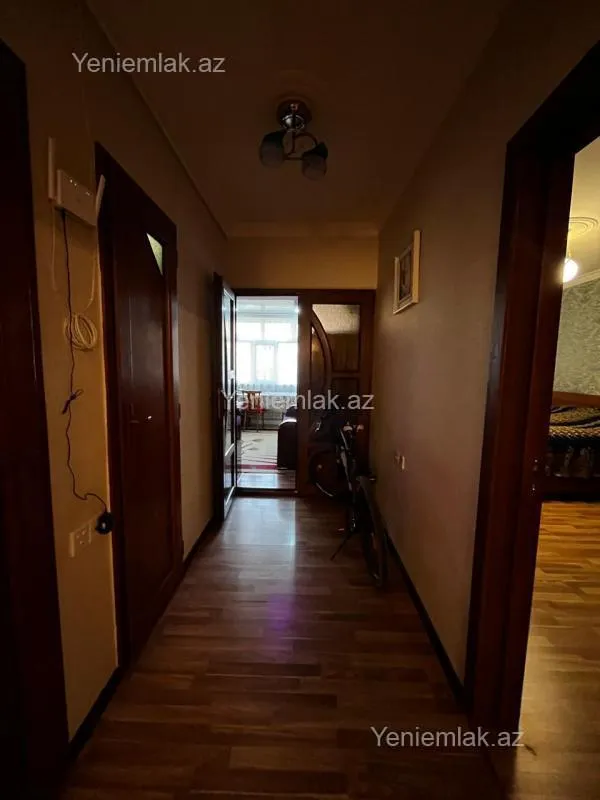 Satılır 3 otaqlı köhnə tikili 75 m²