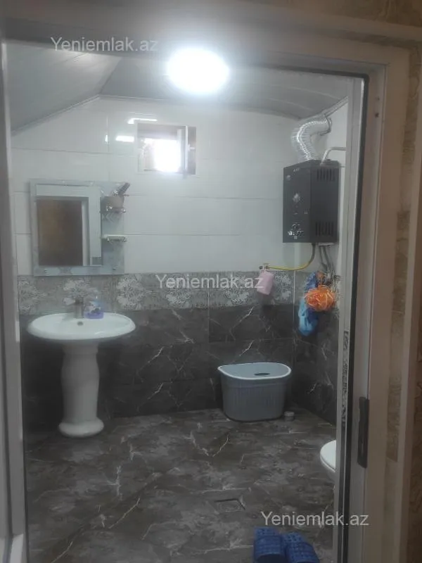 Satılır 4 otaqlı həyət evi 120 m²