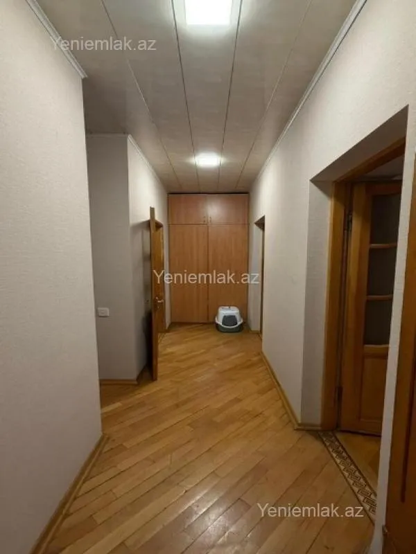 Satılır 3 otaqlı köhnə tikili 85 m²