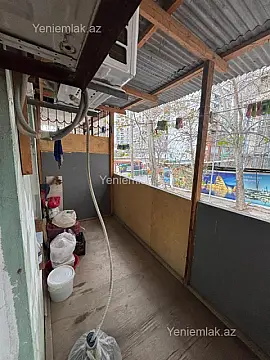 Satılır 2 otaqlı köhnə tikili 82 m²