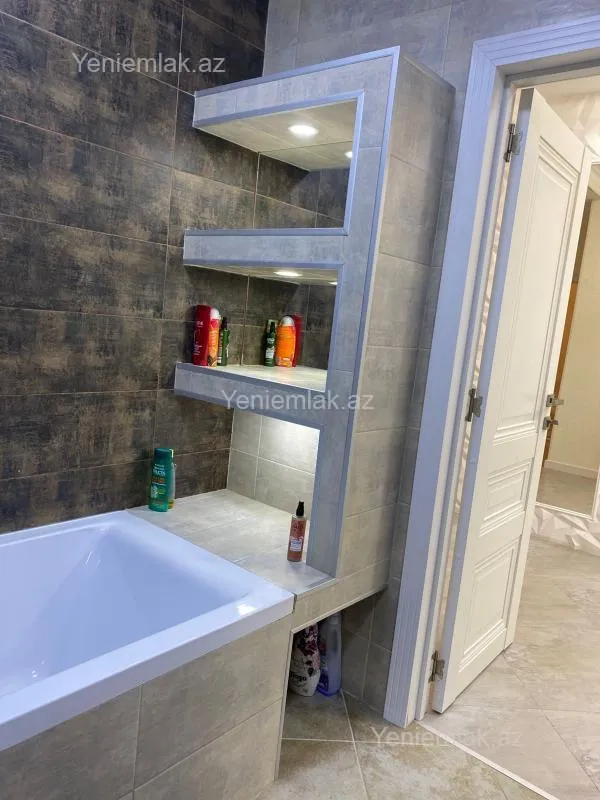 Satılır 3 otaqlı yeni tikili 96 m²