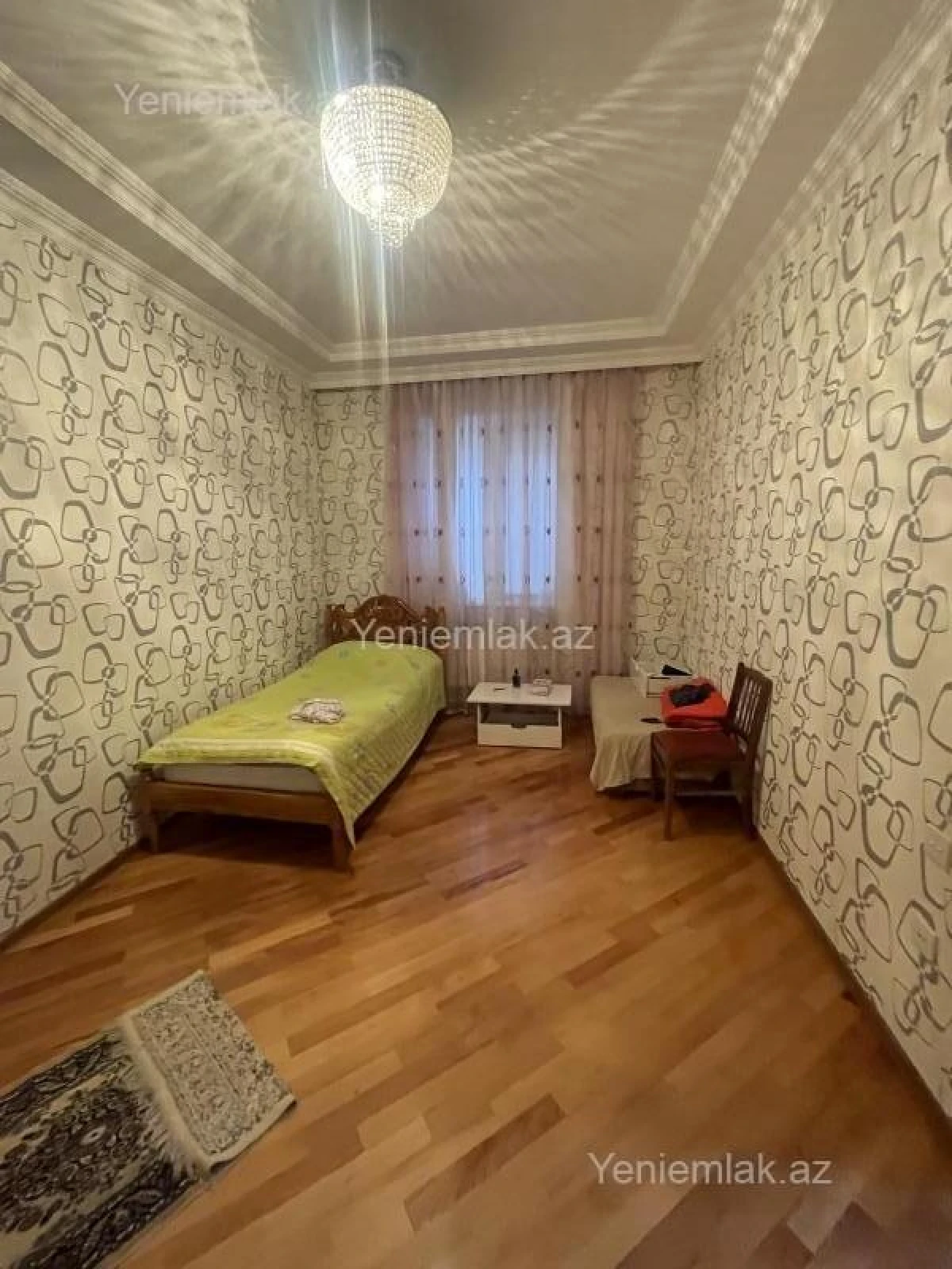 Satılır 5 otaqlı həyət evi 180 m²