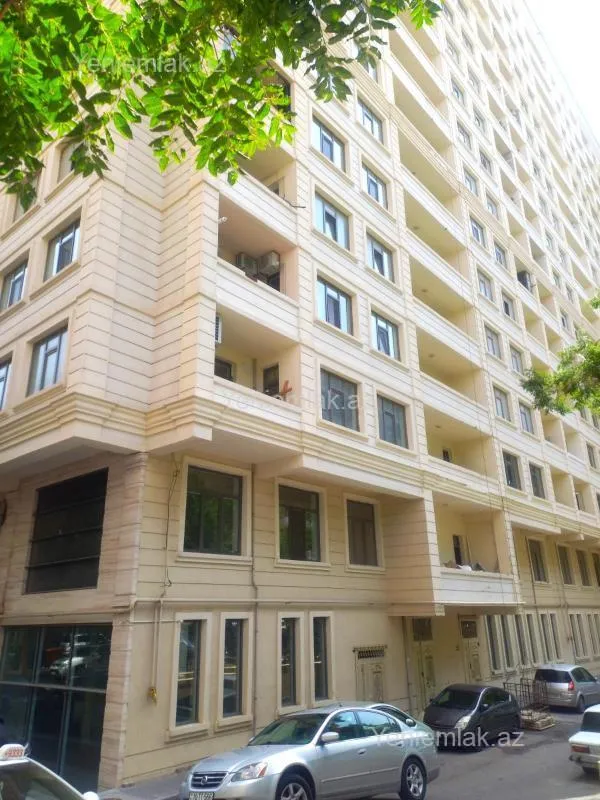 Satılır 2 otaqlı yeni tikili 120 m²