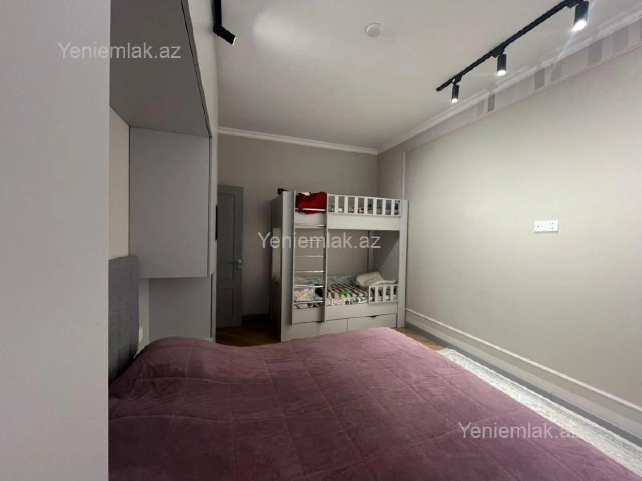 Satılır 2 otaqlı yeni tikili 82.5 m²