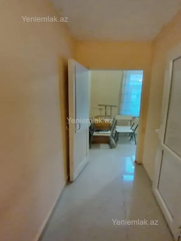 Satılır 1 otaqlı köhnə tikili 31 m²