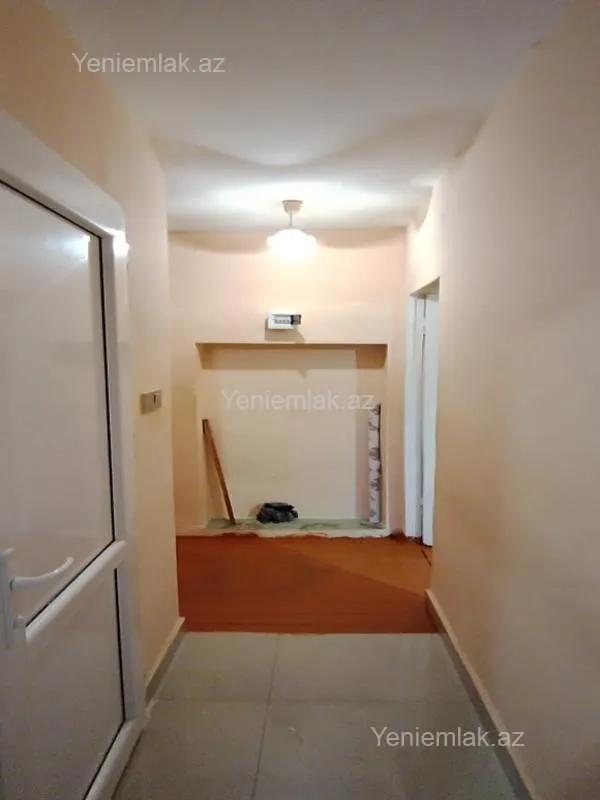 Satılır 1 otaqlı köhnə tikili 31 m²