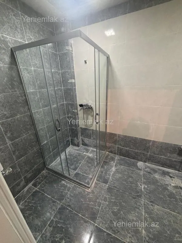 Satılır 2 otaqlı yeni tikili 81 m²