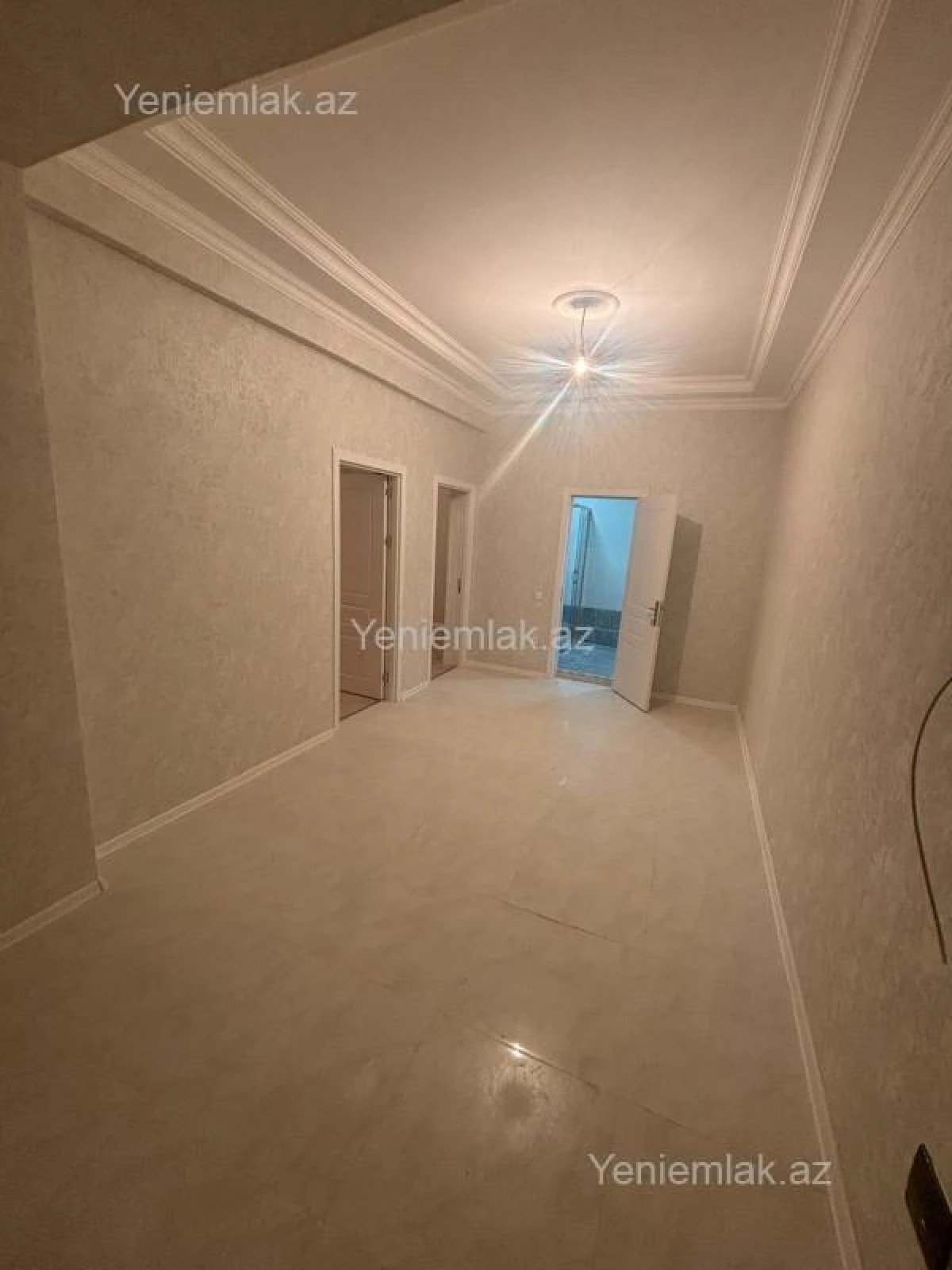 Satılır 2 otaqlı yeni tikili 81 m²