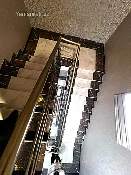 Satılır 12 otaqlı obyekt 1100 m²