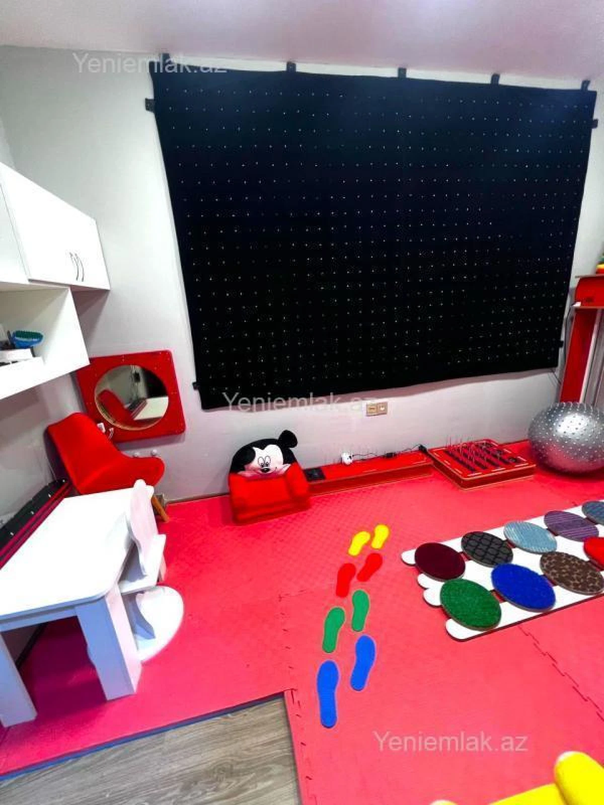 Satılır 12 otaqlı obyekt 1100 m²