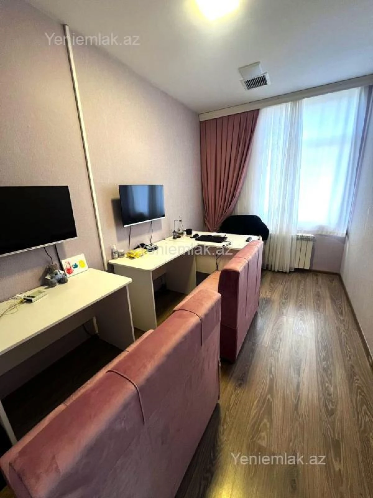 Satılır 12 otaqlı obyekt 1100 m²