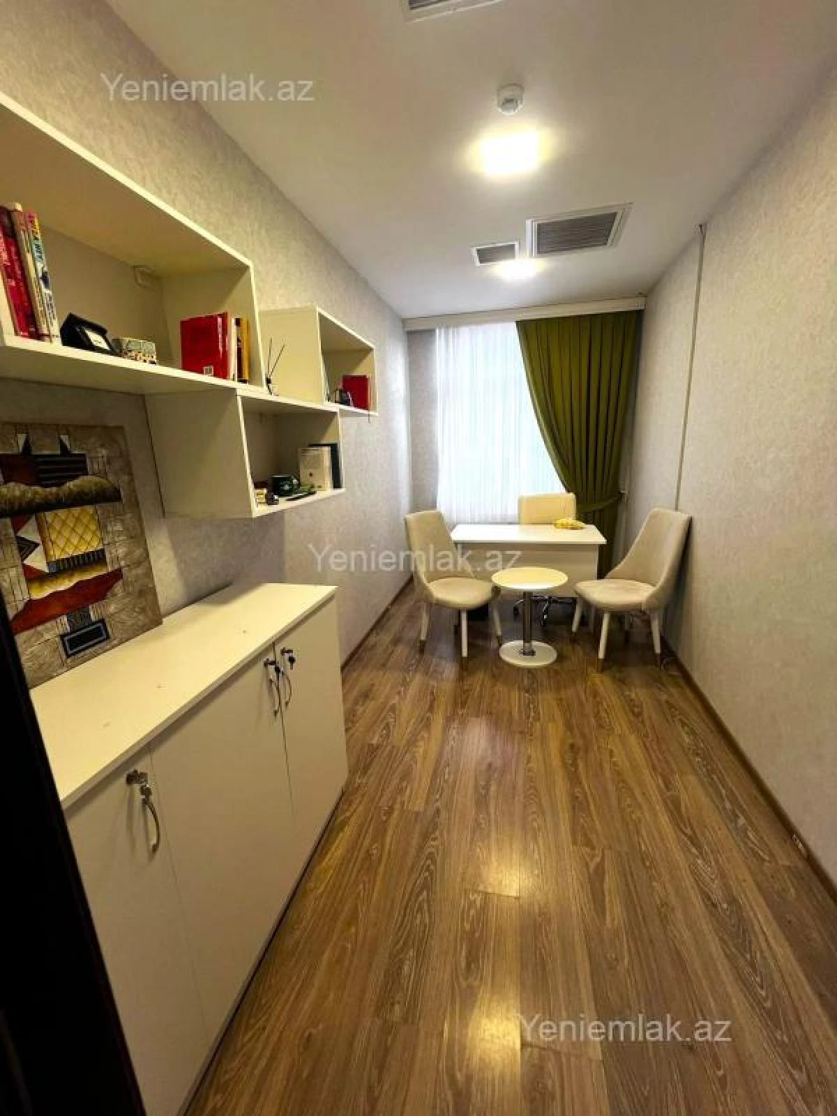 Satılır 12 otaqlı obyekt 1100 m²