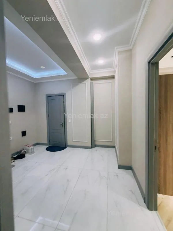 Satılır 2 otaqlı yeni tikili 82.5 m²