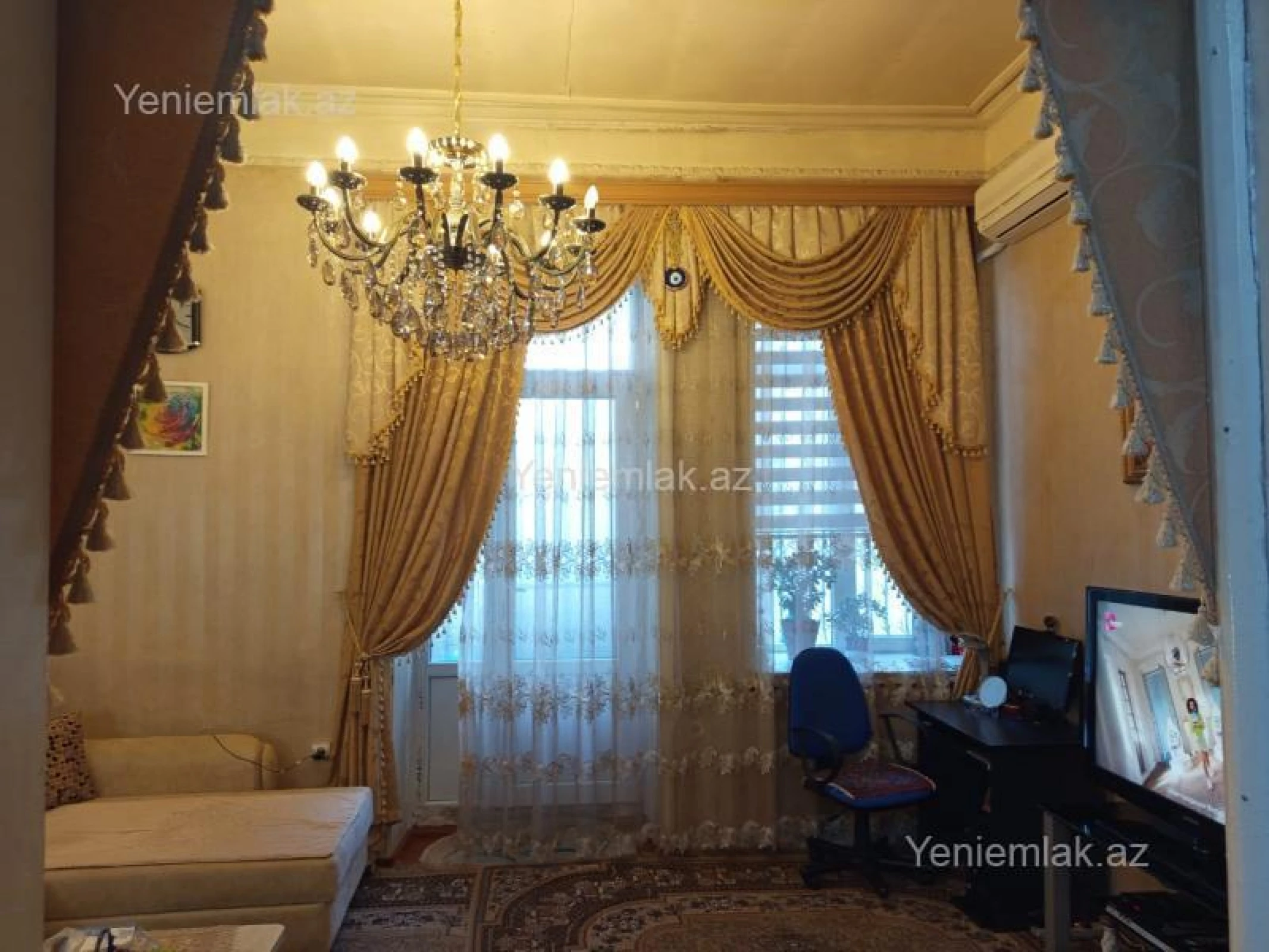 Satılır 4 otaqlı köhnə tikili 95 m²