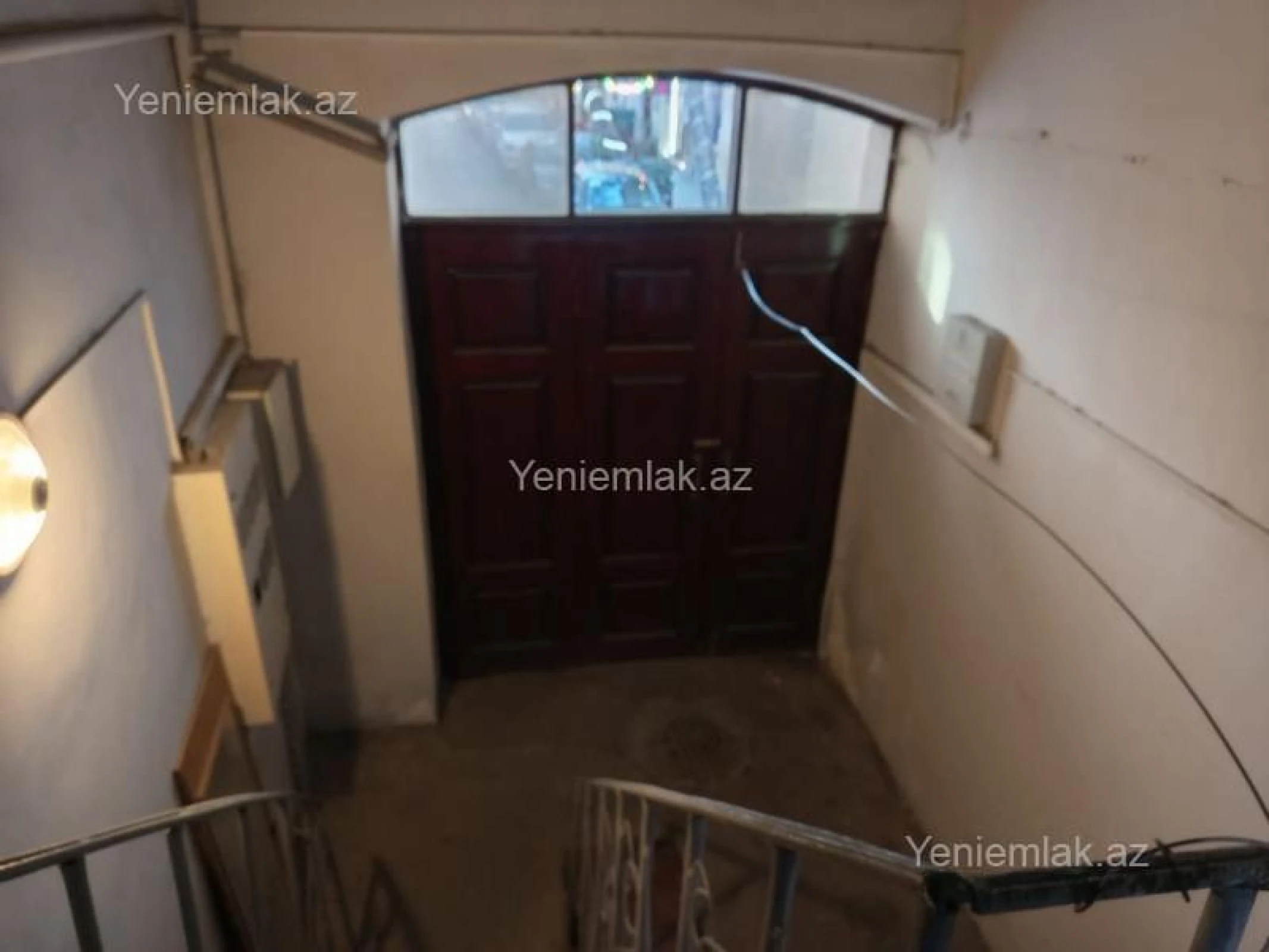 Satılır 4 otaqlı köhnə tikili 95 m²