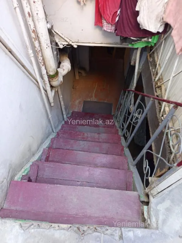 Satılır 4 otaqlı köhnə tikili 95 m²