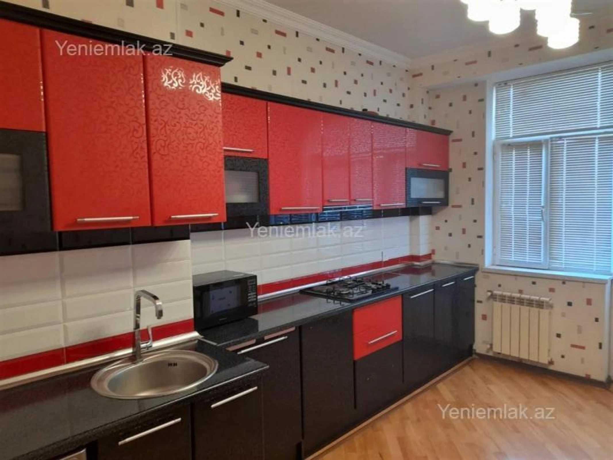 Satılır 3 otaqlı yeni tikili 121 m²