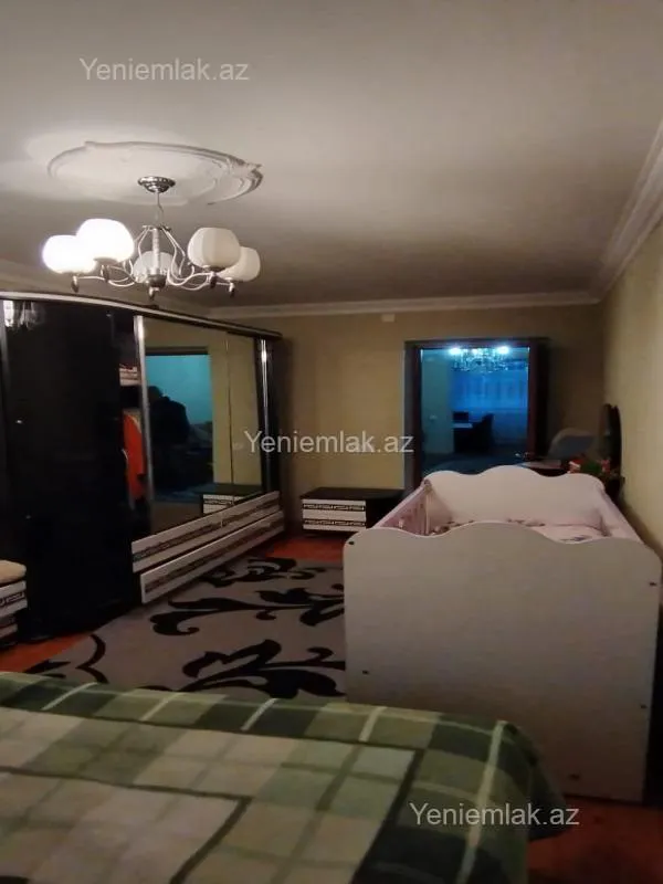 Satılır 3 otaqlı köhnə tikili 67 m²