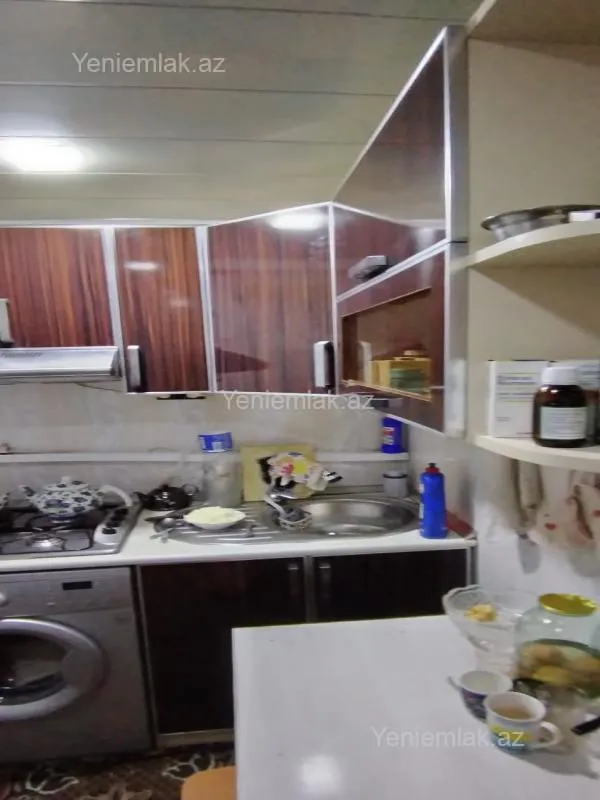 Satılır 3 otaqlı köhnə tikili 67 m²