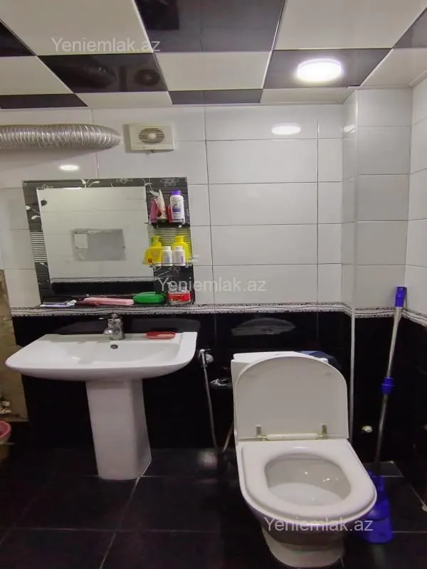 Satılır 3 otaqlı köhnə tikili 67 m²