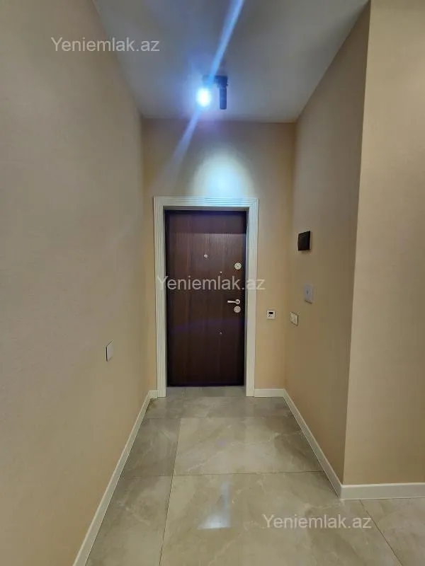 Satılır 3 otaqlı yeni tikili 130 m²