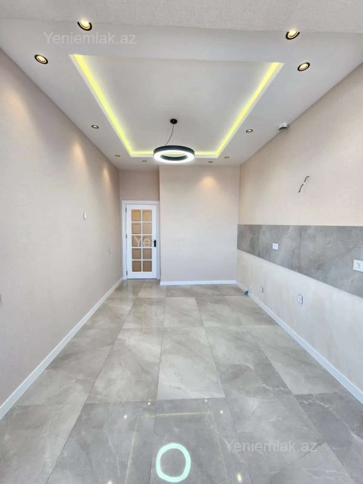 Satılır 3 otaqlı yeni tikili 130 m²