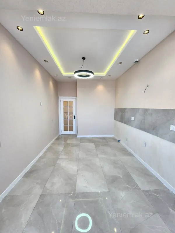 Satılır 3 otaqlı yeni tikili 130 m²