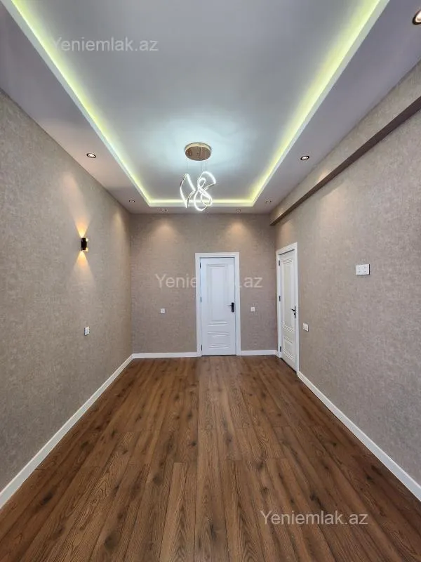 Satılır 3 otaqlı yeni tikili 130 m²