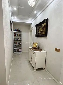 Satılır 3 otaqlı yeni tikili 88.5 m²