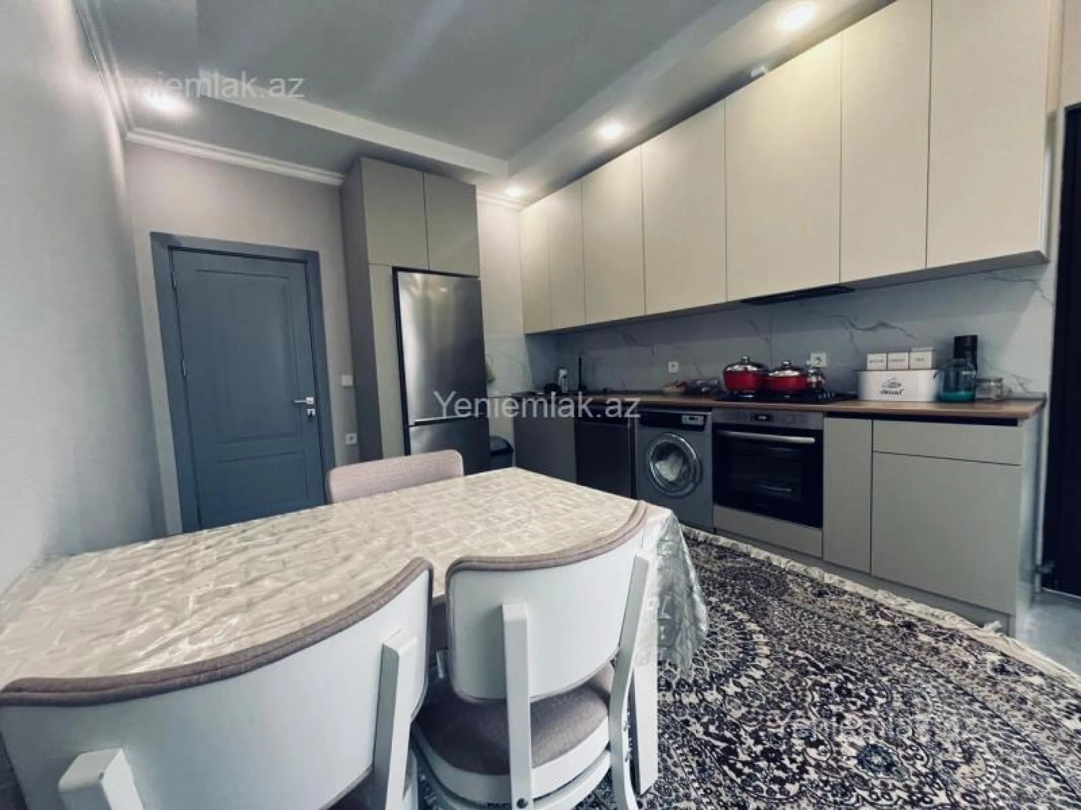 Satılır 2 otaqlı yeni tikili 82.5 m²