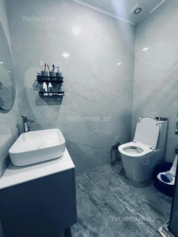 Satılır 2 otaqlı yeni tikili 82.5 m²