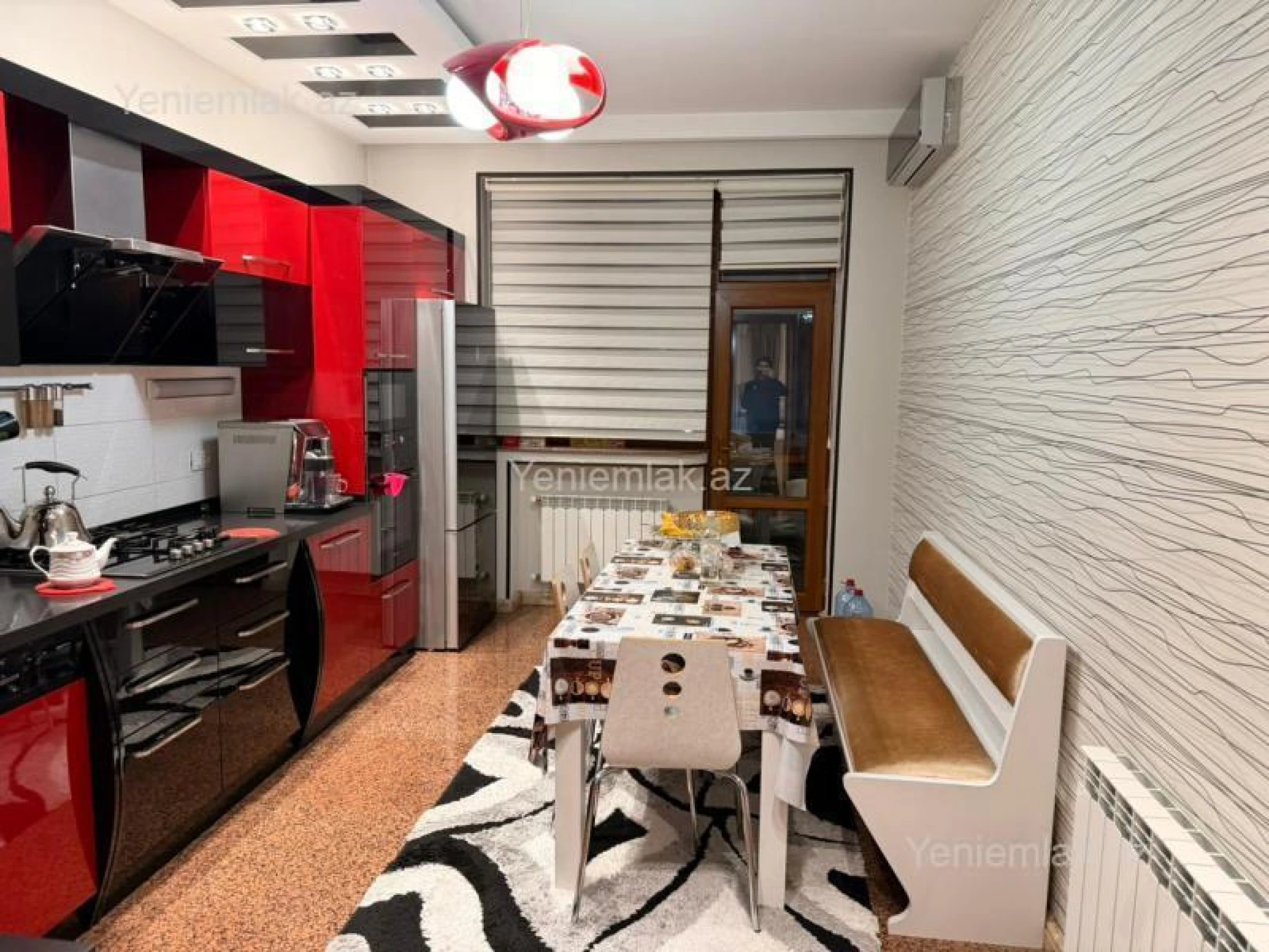 Satılır 4 otaqlı yeni tikili 170 m²